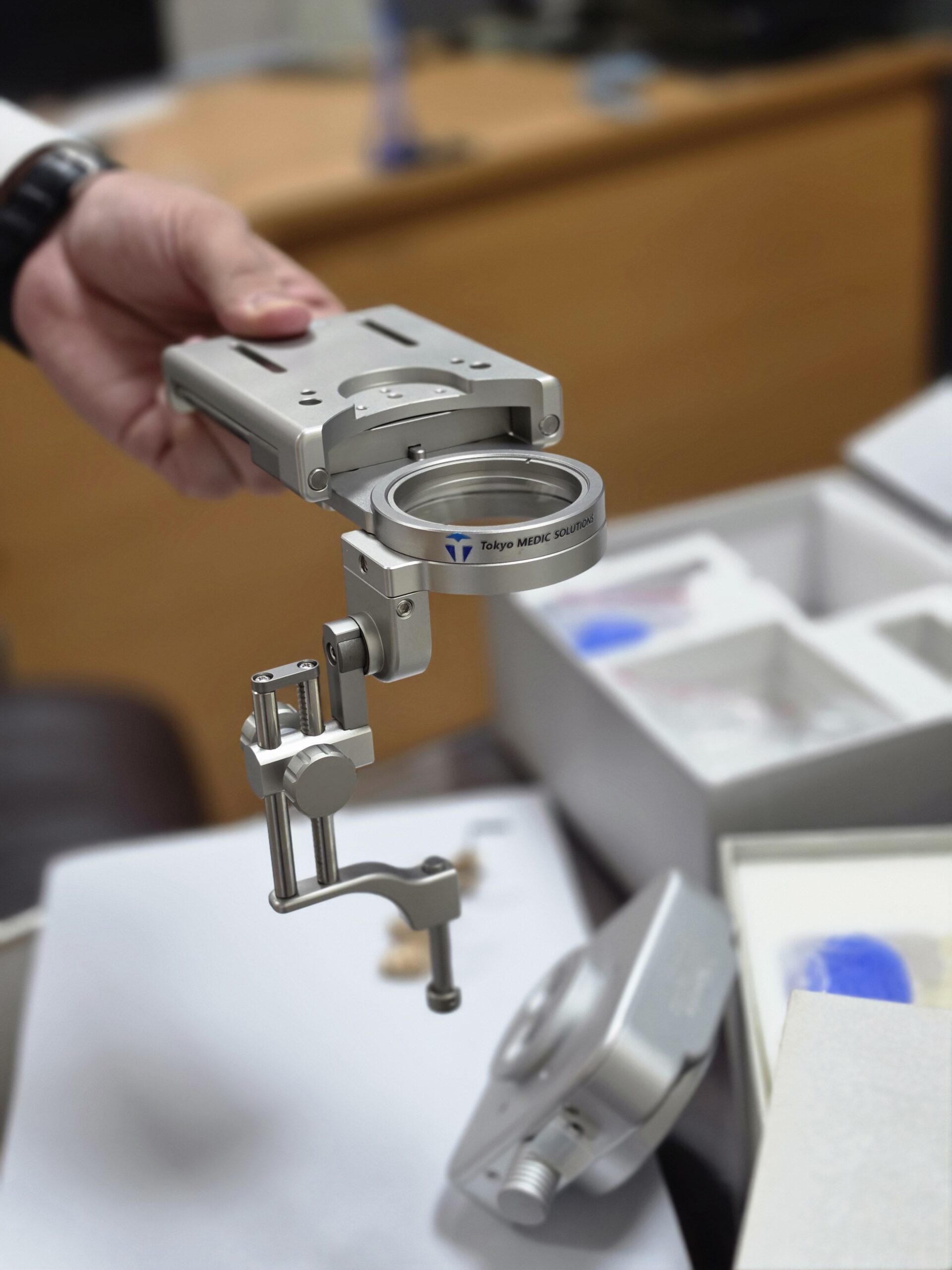 MegaVue BIOM Retinal Viewing System - Wide-Field Surgical Viewing